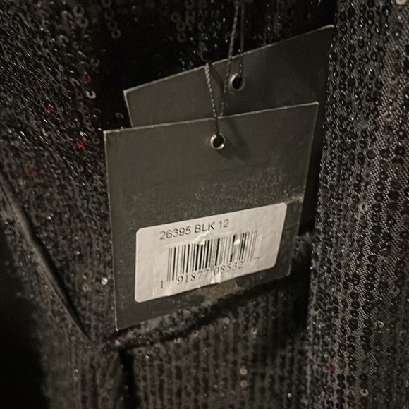 Mac Duggal 26395 Sequin Wrap Evening Gown Size 12 - Picture 5 of 6